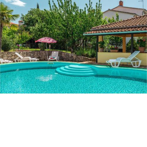 1 Bedroom Amazing Apartment In Porec