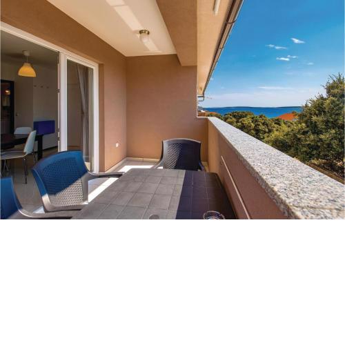 1 Bedroom Lovely Apartment In Mandre