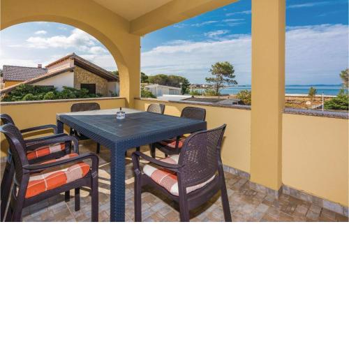 2 Bedroom Gorgeous Apartment In Vir