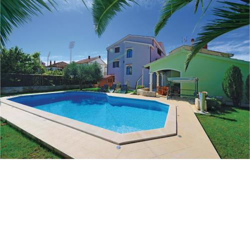 2 Bedroom Lovely Apartment In Zadar