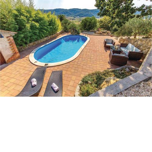 3 Bedroom Amazing Apartment In Supetarska Draga