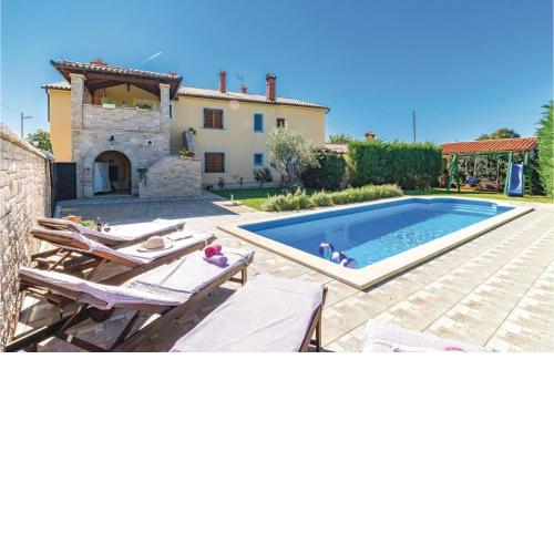 3 Bedroom Beautiful Home In Frkeci