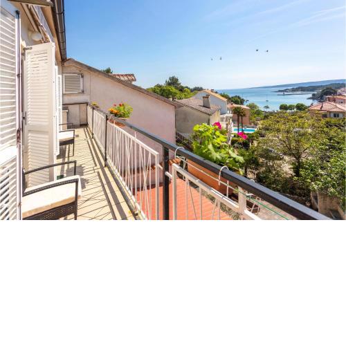 3 Bedroom Gorgeous Apartment In Krk