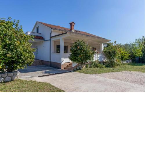 3 Bedroom Pet Friendly Home In Supetarska Draga