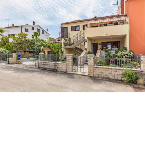 3 Bedroom Stunning Apartment In Rovinj