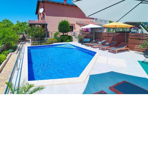 4 Bedroom Nice Home In Sibenik