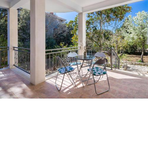 ALBA Amazing Location Beach Apartments