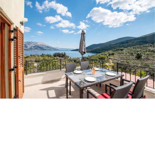 Amazing Apartment In Kneze With Wifi