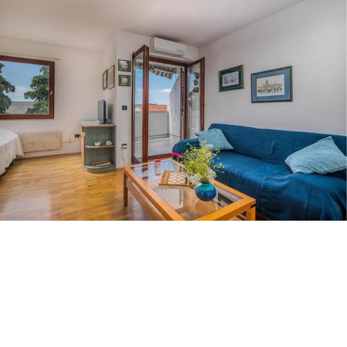 Amazing Apartment In Krk With Kitchen