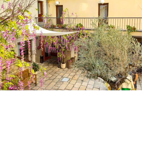 Amazing Apartment In Palit With Kitchen
