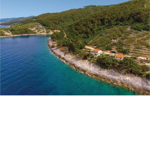 Amazing Home In Blato With Kitchen