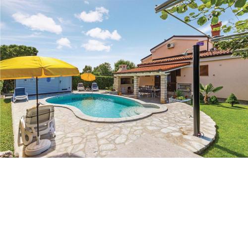 Amazing Home In Pula