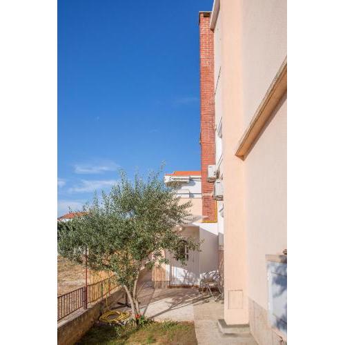 Andrije Buvine Apartments