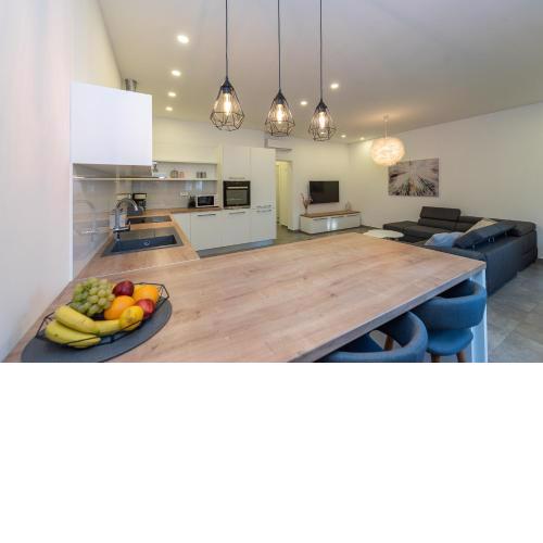 Angela Luxury Apartment I