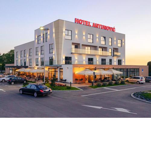 Antunović Hotel East