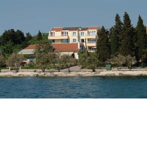 Apartman Basioli1