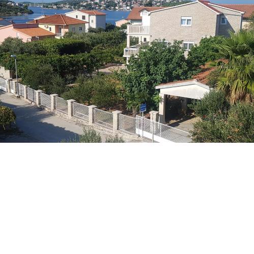 Apartmani Anita, Stupin Celine