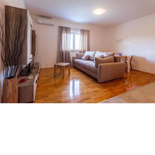APARTMANI KAROCA 2