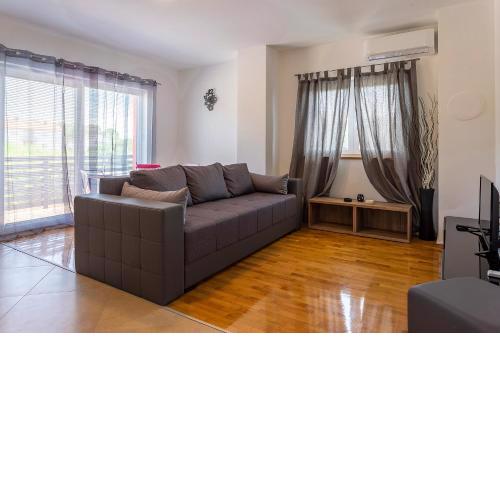 APARTMANI KAROCA