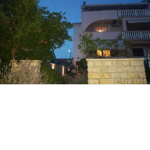 Apartmani Lucija