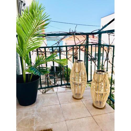 Apartmani-Okrug Gornji-Ciovo