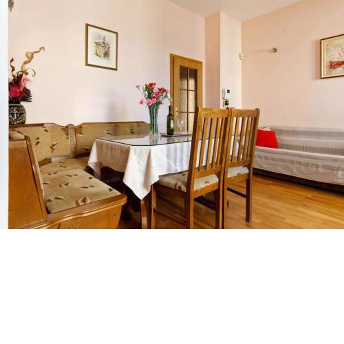 Apartment Ana