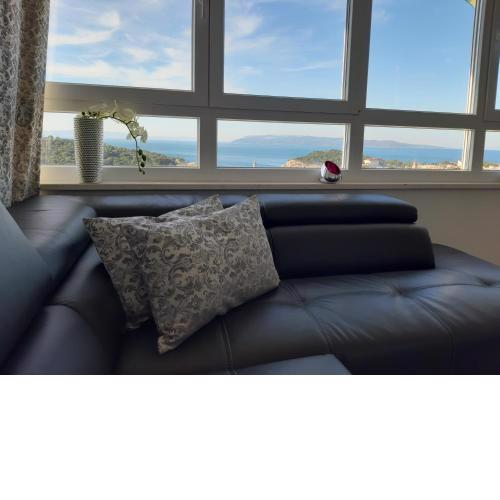 Apartment Anny on two floors with sea view