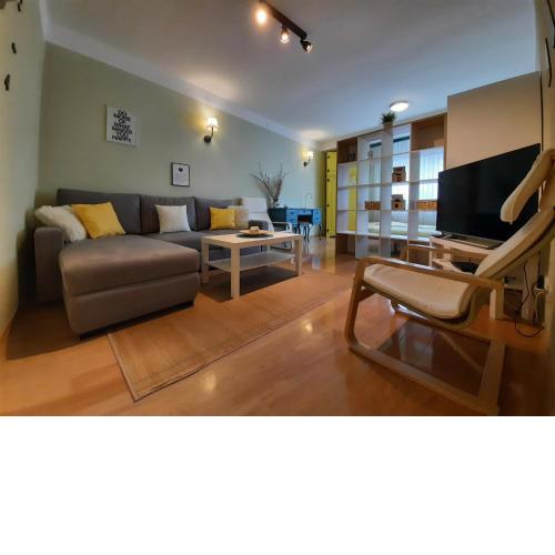 Apartment B44