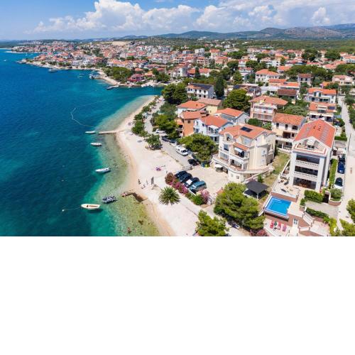 Apartment Brodarica 15270b