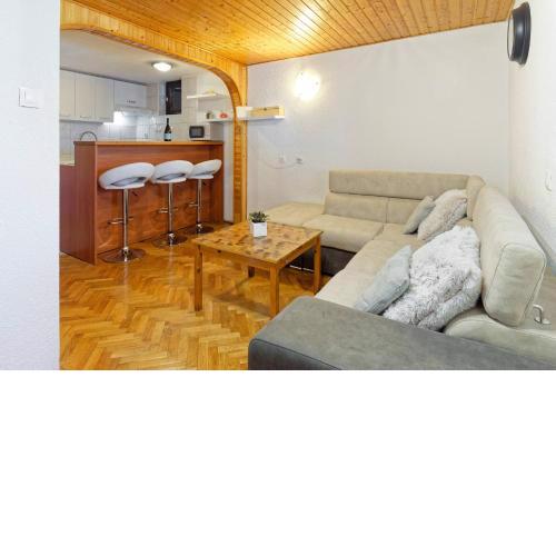 Apartment Chiara