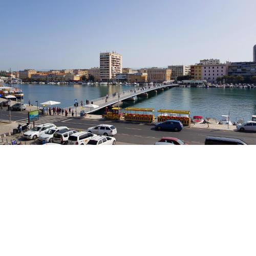 Apartment Domalu Old Town