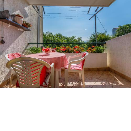 Apartment Dragica