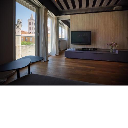 Apartment F