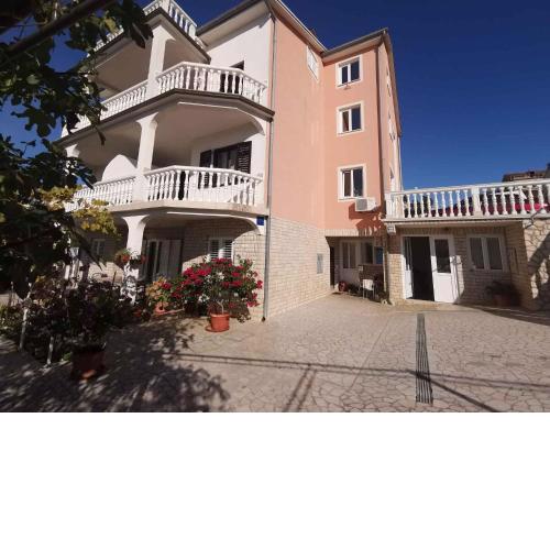 Apartment in Crikvenica 40976