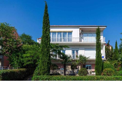 Apartment in Crikvenica 5215