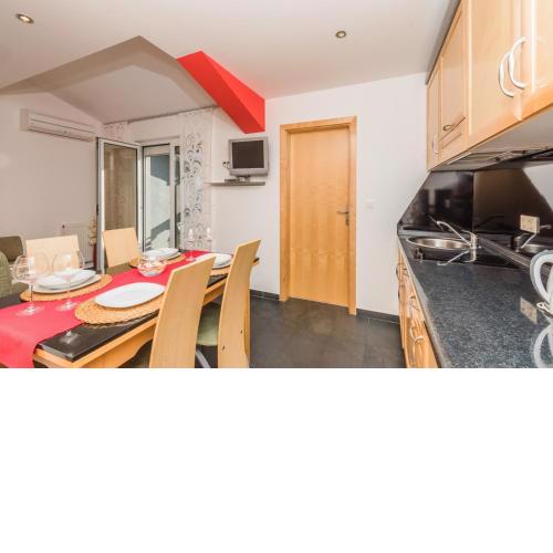 Apartment in Crikvenica with sea view, balcony, air conditioning, WiFi 3492-9