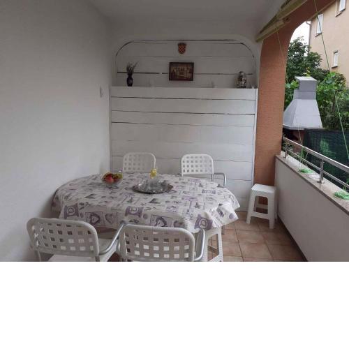 Apartment in Malinska - Insel Krk 43323
