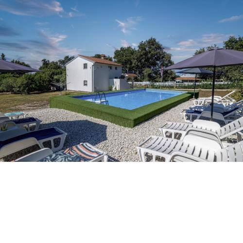 Apartment in Medulin with terrace, air conditioning, W-LAN, washing machine 5158-2