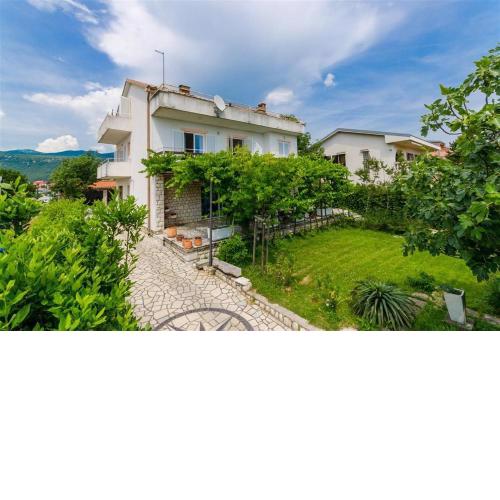 Apartment in Novi Vinodolski 15308