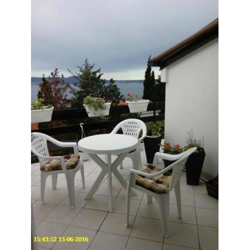 Apartment in Novi Vinodolski with sea view, terrace, air conditioning, Wi-Fi (3667-4)
