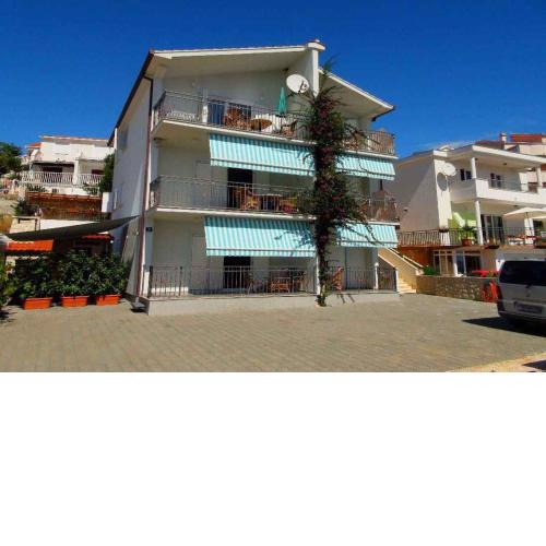 Apartment in Okrug Gornji with Two-Bedrooms 2