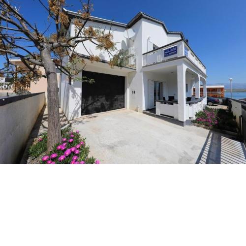Apartment Josip