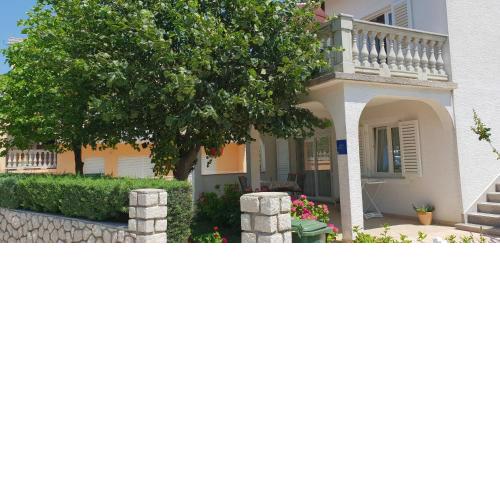 Apartment Ljiljana