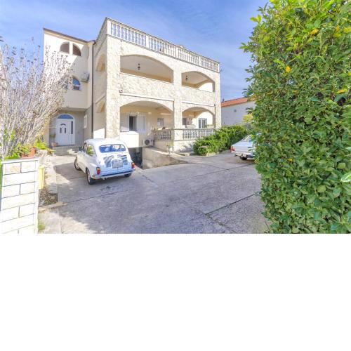 Apartment Luce
