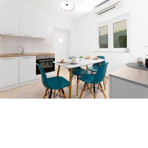 Apartment Lucija, Stinjan