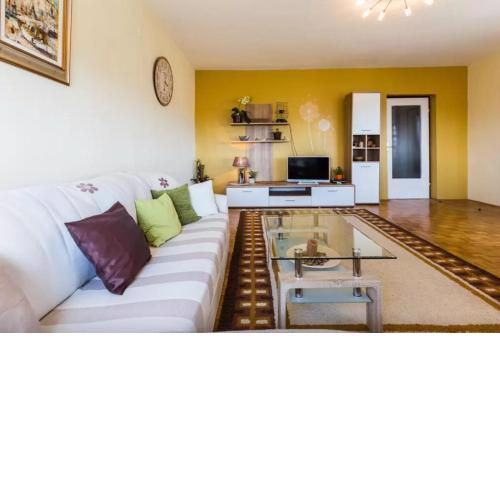 Apartment Maraska