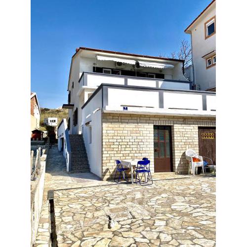 Apartment Metajna 4121b