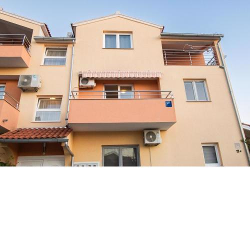 Apartment Monika