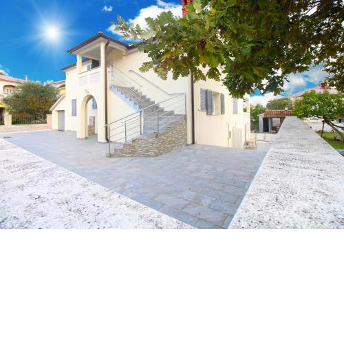 Apartment Oliva 2211