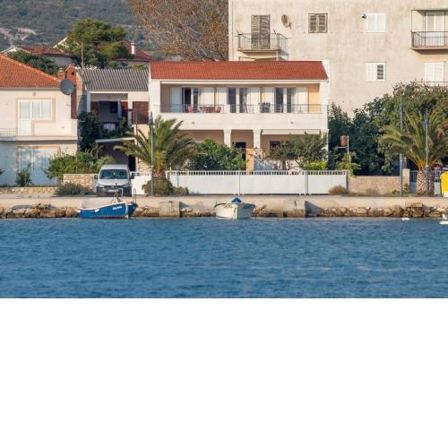 Apartment Rogoznica 7558a